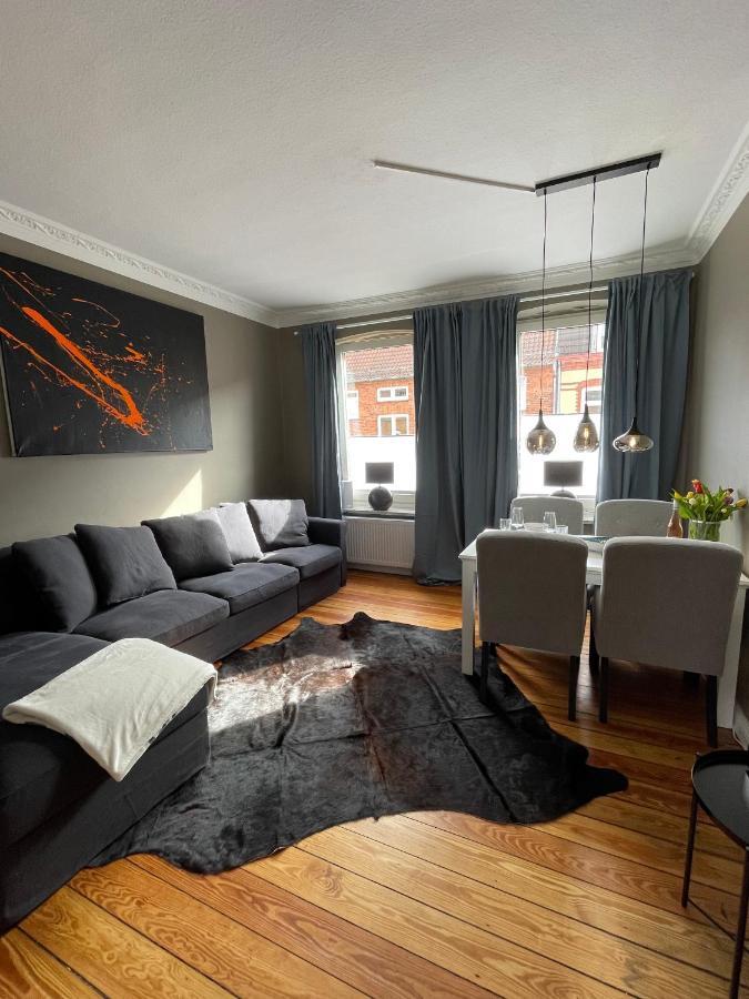 Apartament Altbaucharme Deluxe Mit Balkon In Zentraler Lage Kilonia Zewnętrze zdjęcie